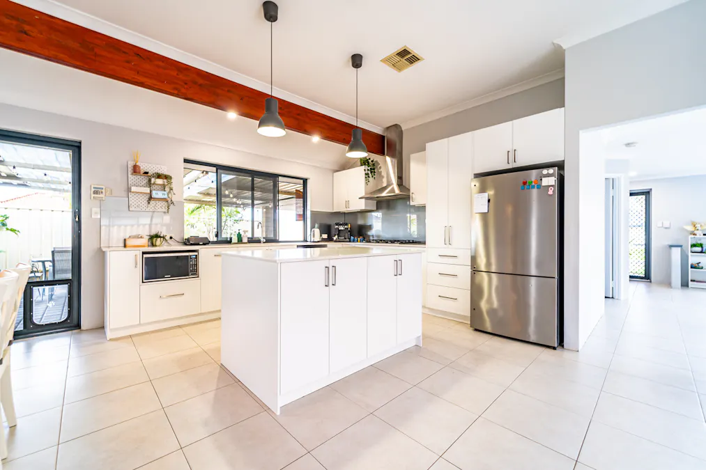 17 Pamplona Boulevard, Port Kennedy, WA, 6172 - Image 10