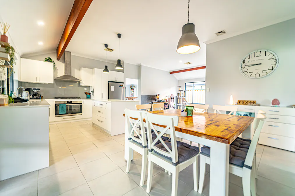 17 Pamplona Boulevard, Port Kennedy, WA, 6172 - Image 13