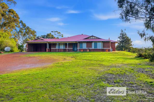 19 Stephens Street — photo from Elders Real Estate Bunbury / Davenport - McCombe Road