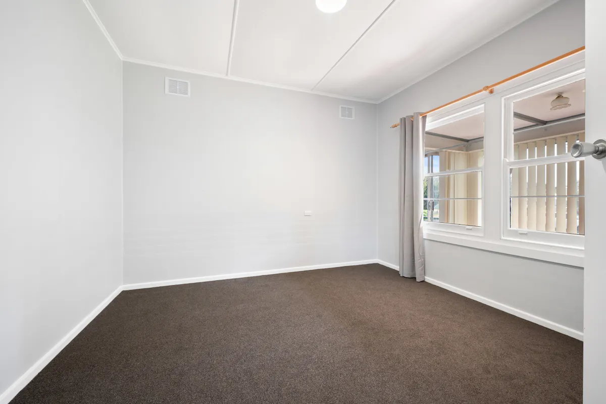 8 Mcintosh Street — photo 4 of 8