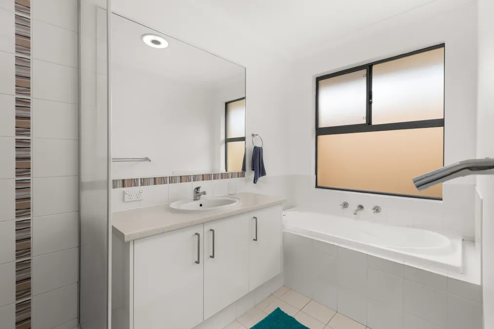5 MacArthur Court, Australind, WA, 6233 - Image 18