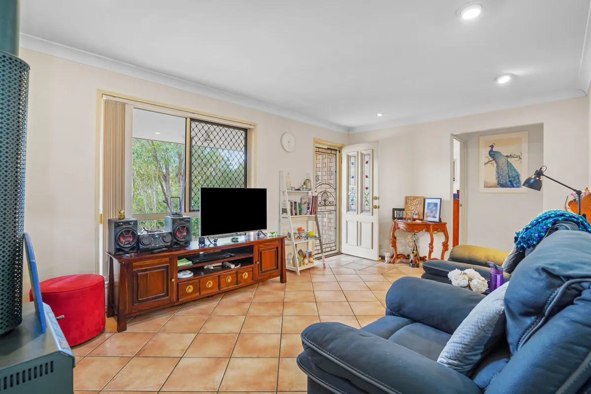 12 Mirage Street — photo 4 of 21