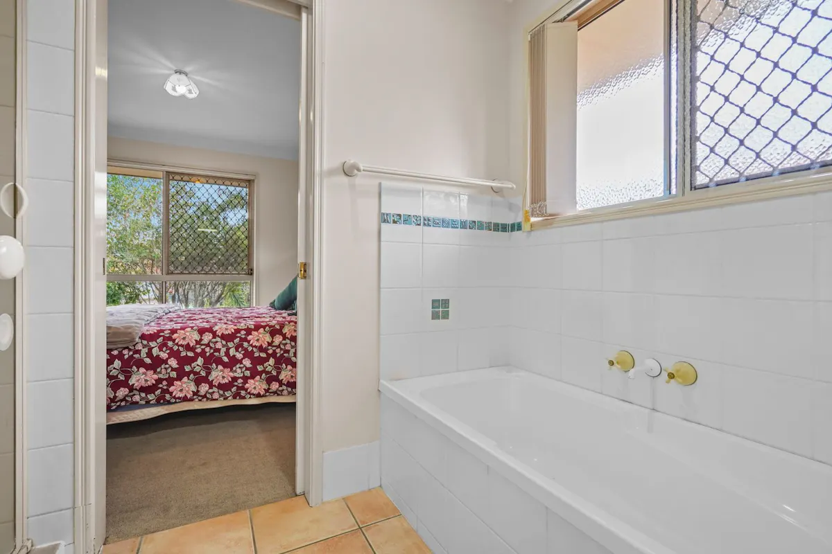 12 Mirage Street — photo 10 of 21