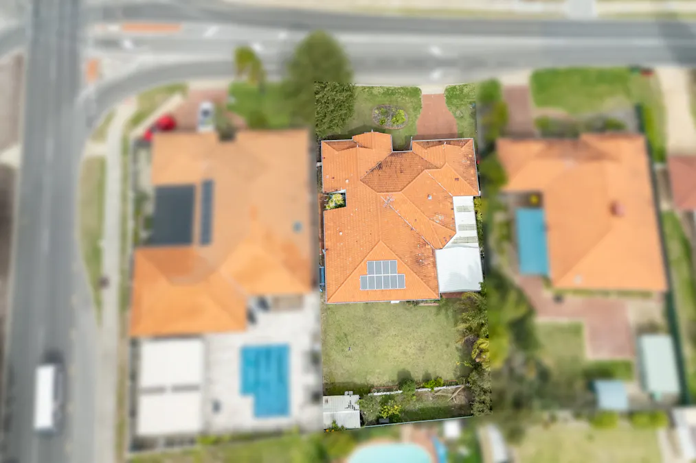 4 Chelmsford Avenue, Port Kennedy, WA, 6172 - Image 4