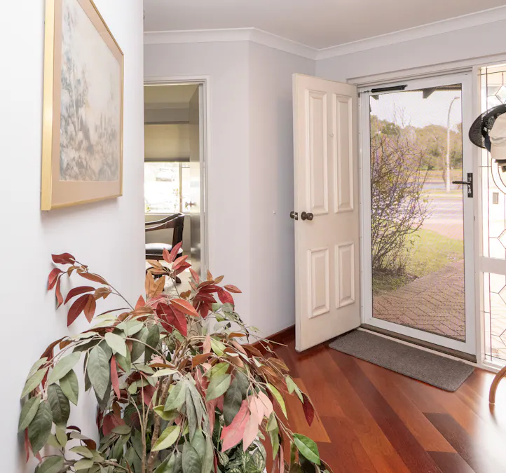 4 Chelmsford Avenue, Port Kennedy, WA, 6172 - Image 5