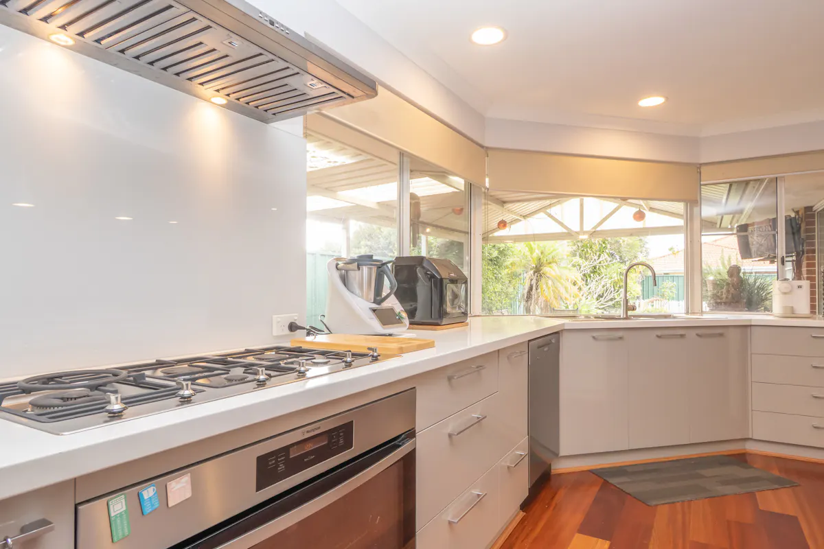 4 Chelmsford Avenue — photo 15 of 30
