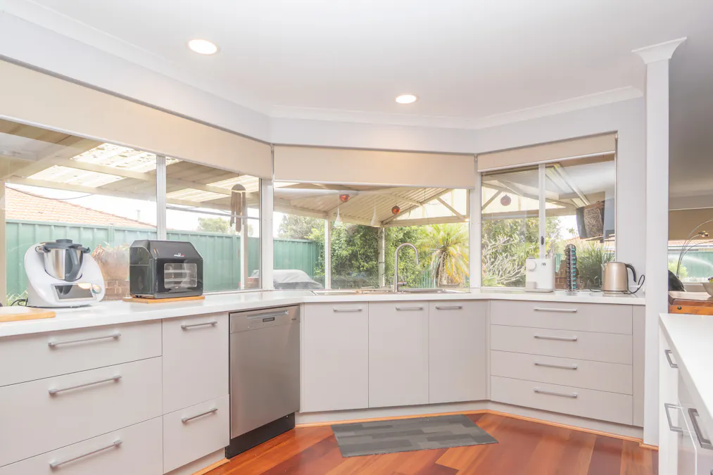 4 Chelmsford Avenue, Port Kennedy, WA, 6172 - Image 16