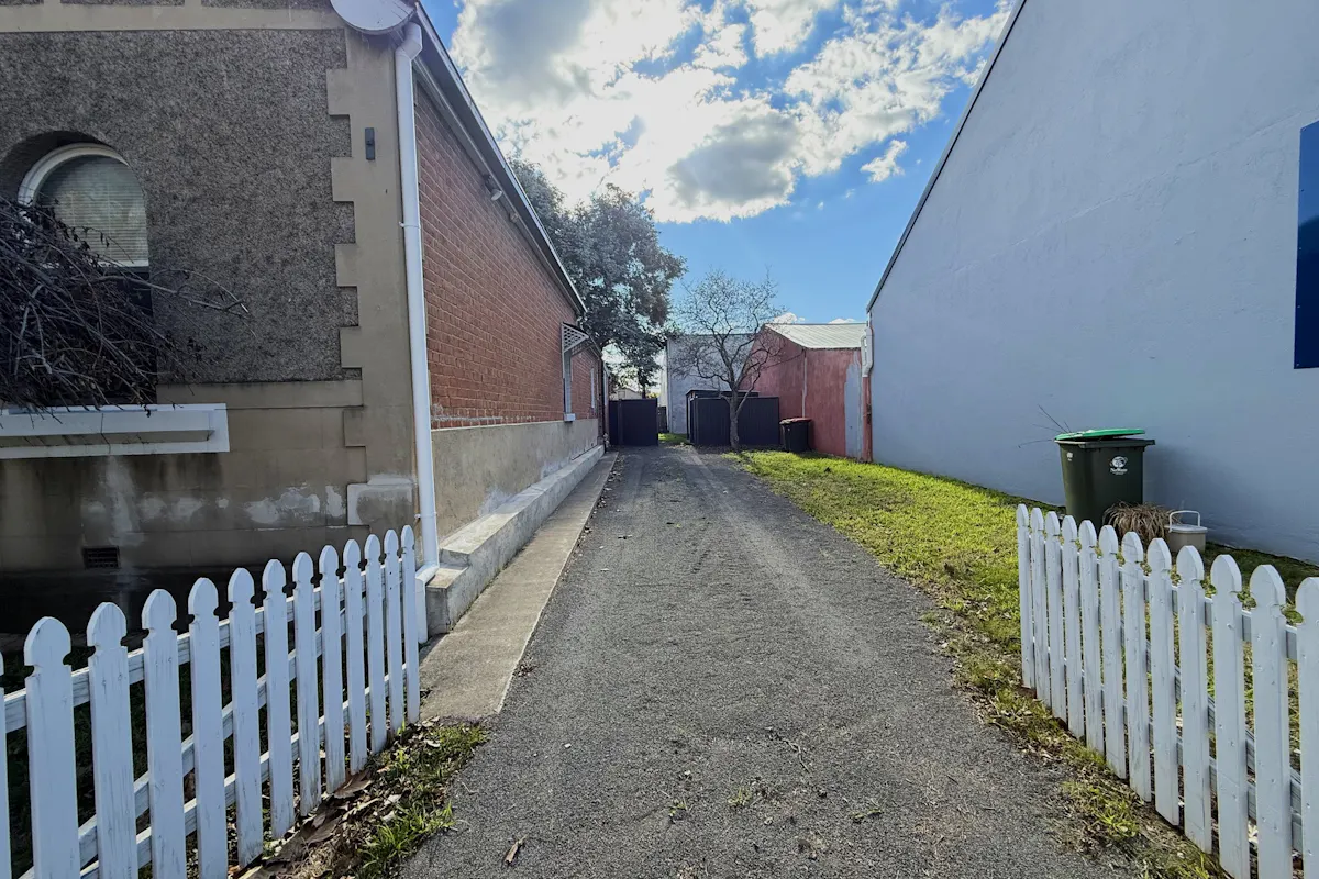 55 Havannah Street — photo 11 of 12