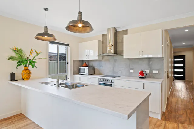 2/7 Avoca Court — photo from Elders Real Estate Mansfield