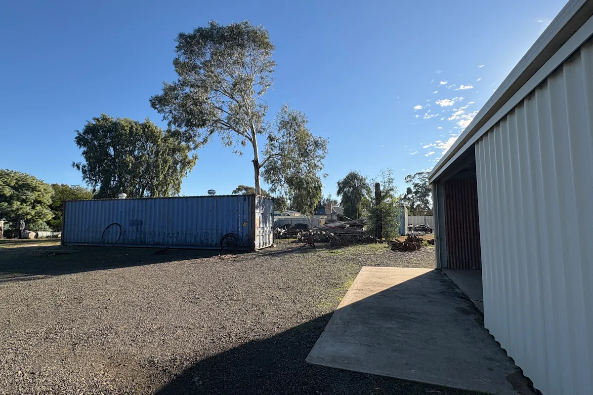 4425 Henty Highway — photo 9 of 11