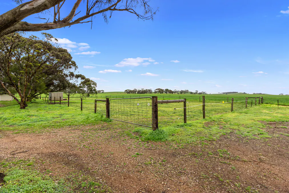1823 Truro Road, Truro, SA, 5356 - Image 25