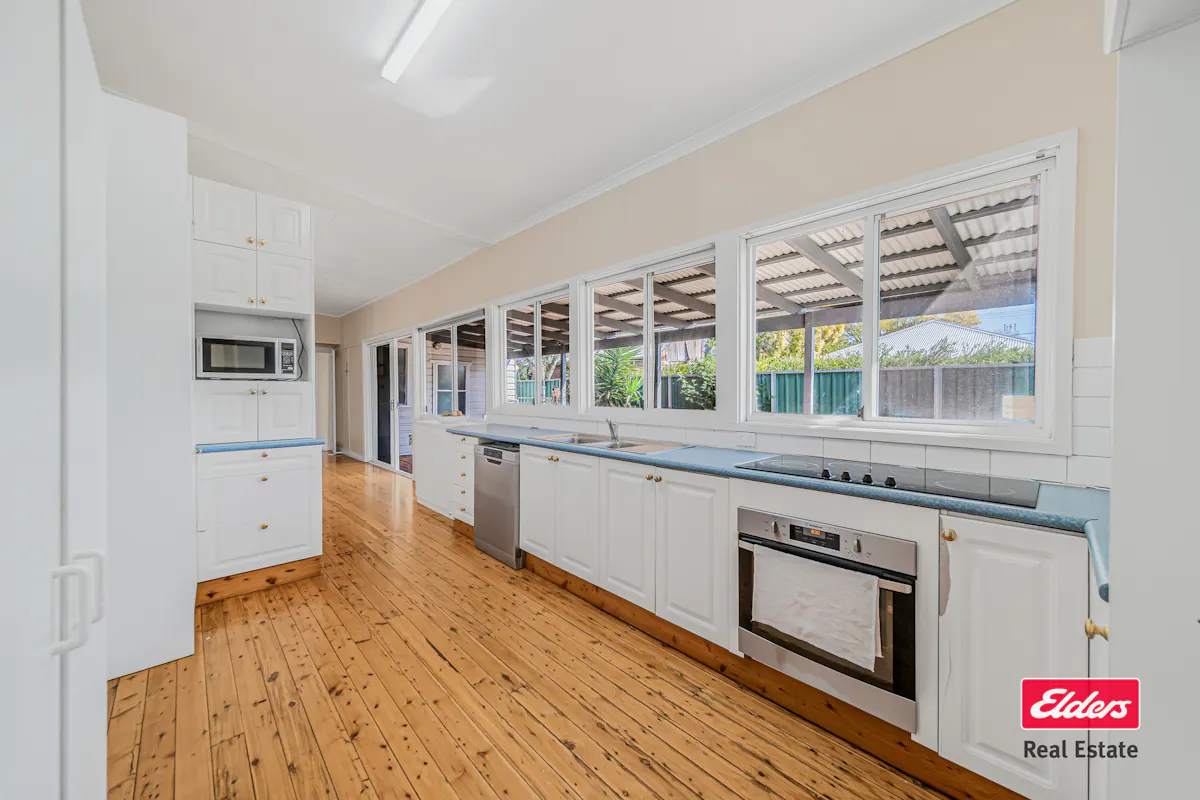 4 Tamworth Street — photo 3 of 19