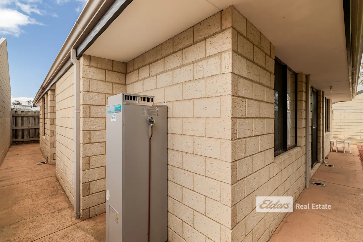 2/6 Alexander Street — photo 18 of 18
