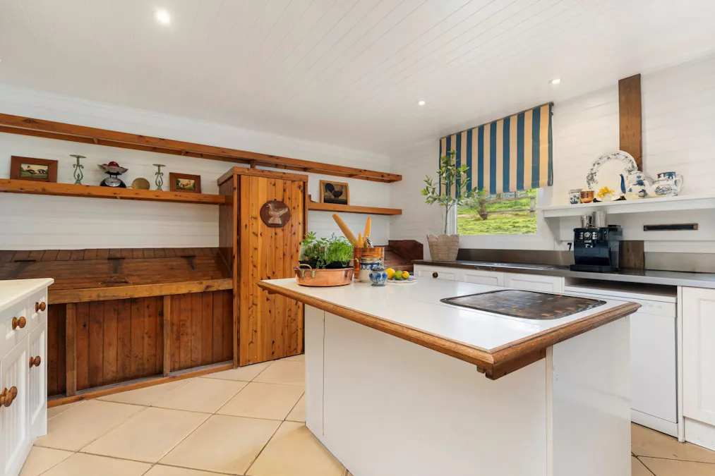 185 Jingellic Road, Holbrook, NSW, 2644 - Image 15