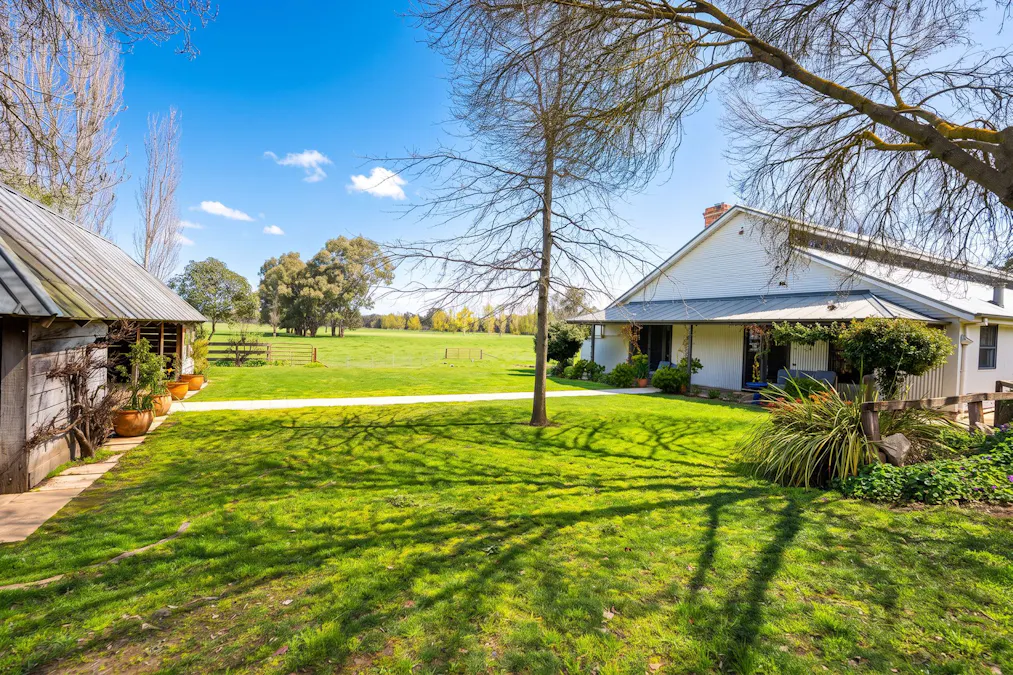 185 Jingellic Road, Holbrook, NSW, 2644 - Image 22