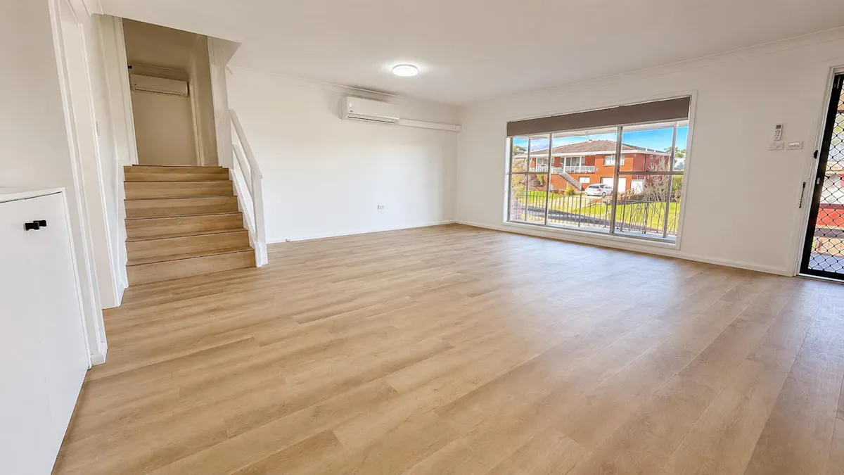 10 Mengarvie Road, Parkes, NSW, 2870 - Image 3