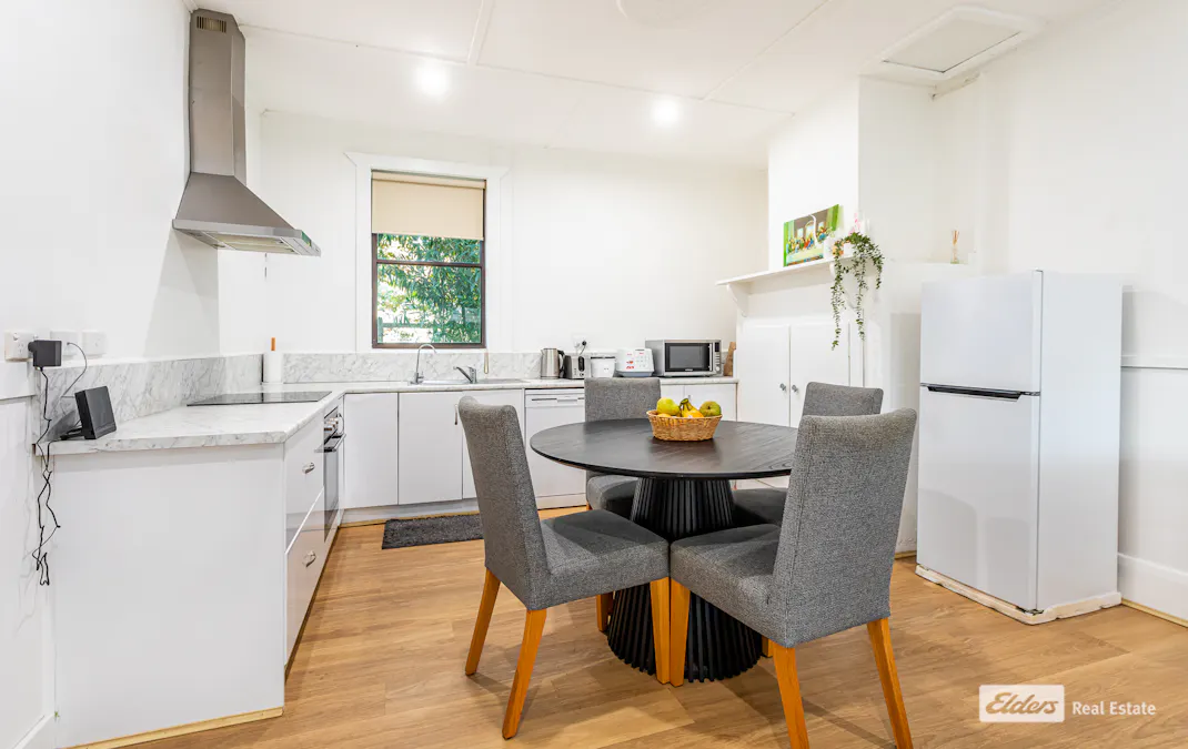 8 Rolland Street, Naracoorte, SA, 5271 - Image 3