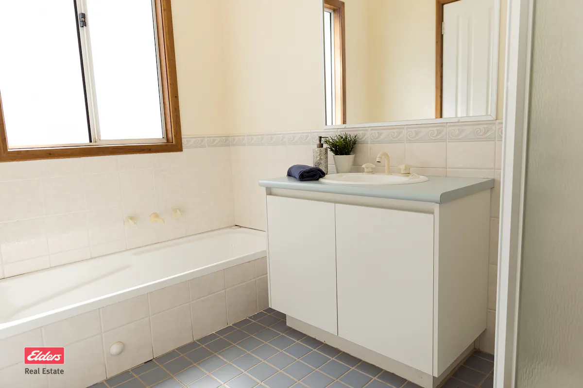 102 Bates Street — photo 20 of 21