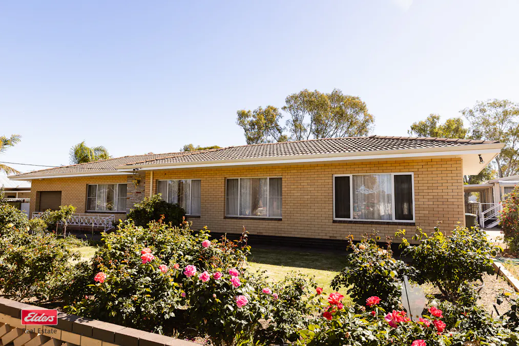 102 Bates Street, Merredin, WA, 6415 - Image 1