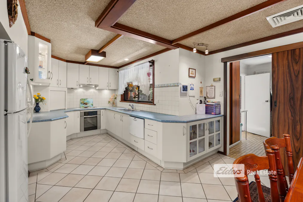 10 Hillside Road, Harvey, WA, 6220 - Image 9