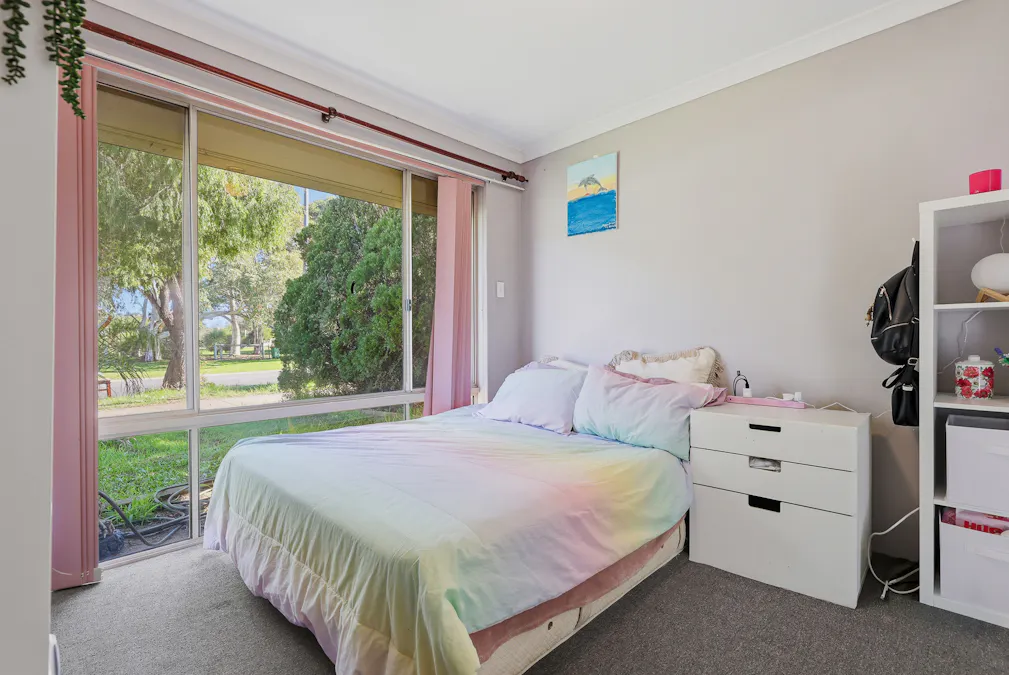 43 Grange Drive, Cooloongup, WA, 6168 - Image 4