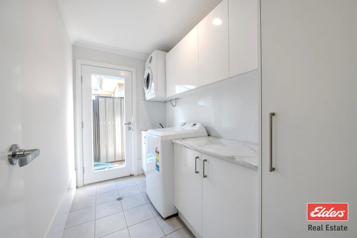 32B Peel Place — photo 11 of 14