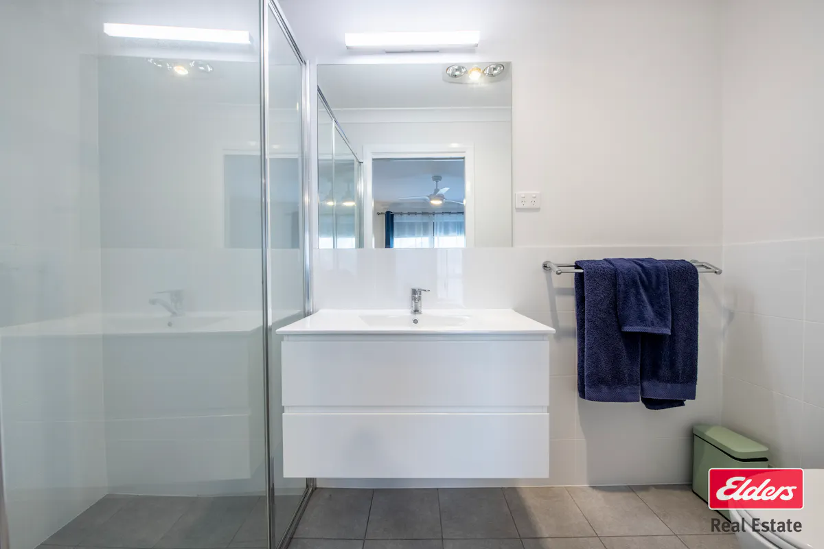 32B Peel Place — photo 7 of 14
