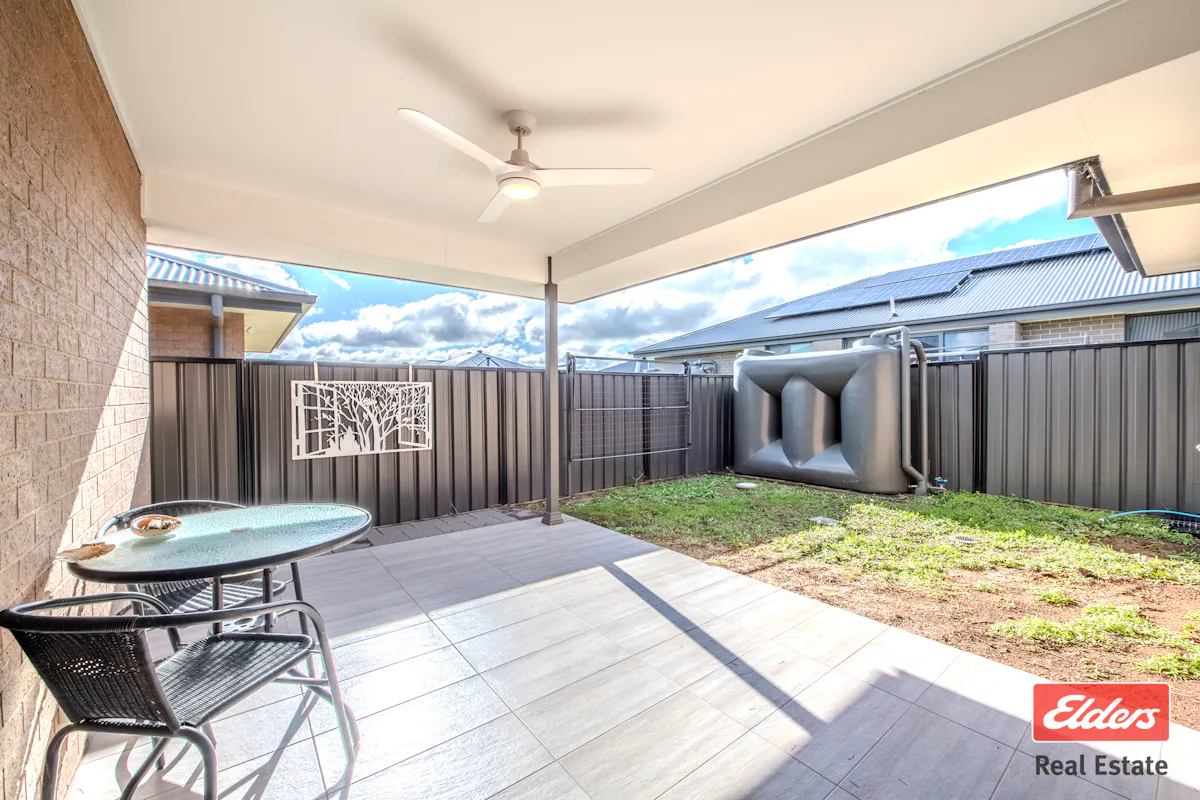 32B Peel Place — photo 13 of 14