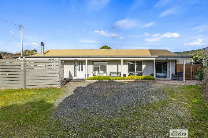 19 Irbys Circus, Sisters Beach, TAS, 7321 - Image 1