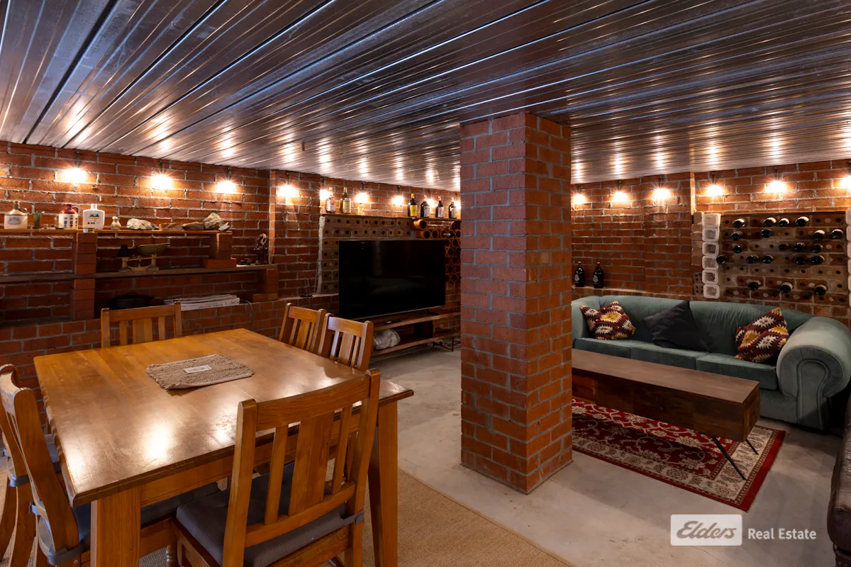 300 Mount Barker Road — photo 9 of 24