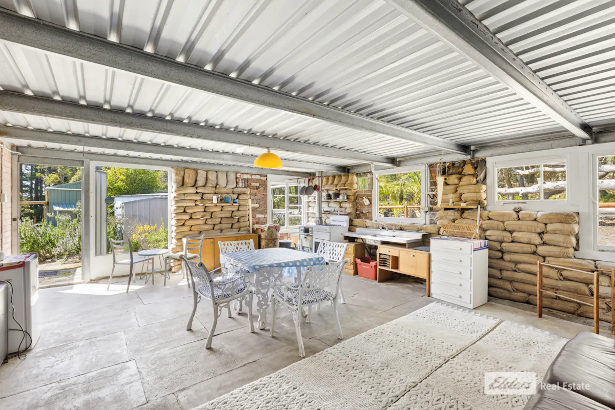 300 Mount Barker Road — photo 4 of 24