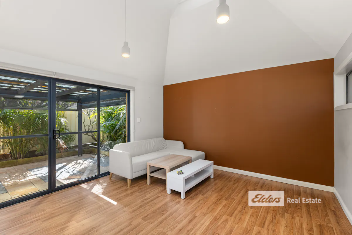 4/106 Forrest Avenue — photo 4 of 17