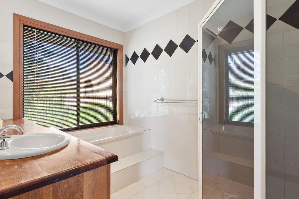 2 Bindarrah Lane, Clare, SA, 5453 - Image 16