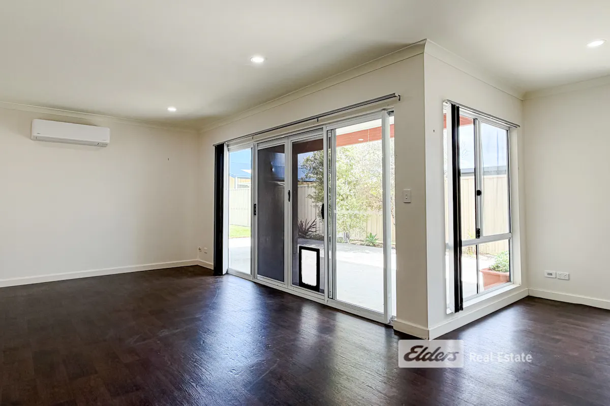 24 McGlade Close — photo 15 of 30