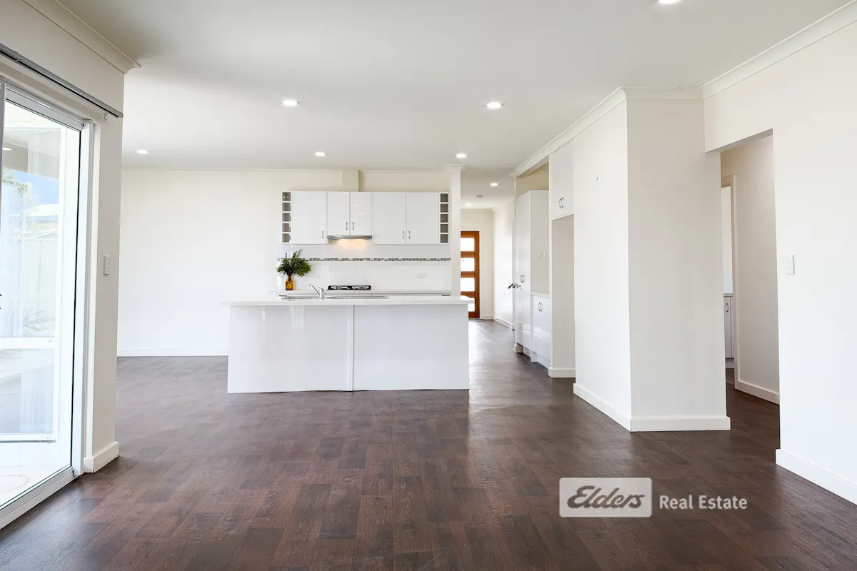 24 McGlade Close — photo 19 of 30