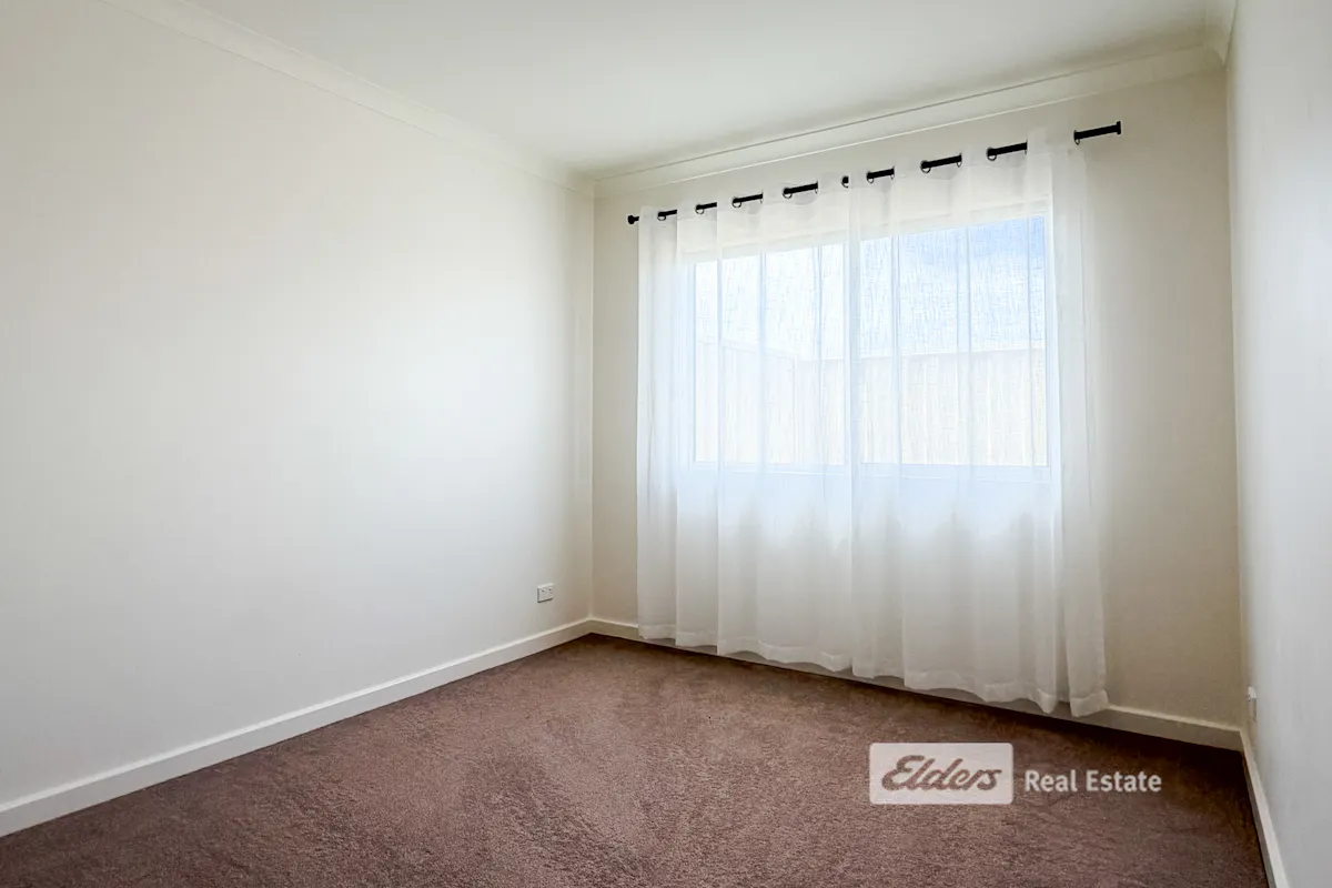 24 McGlade Close — photo 23 of 30
