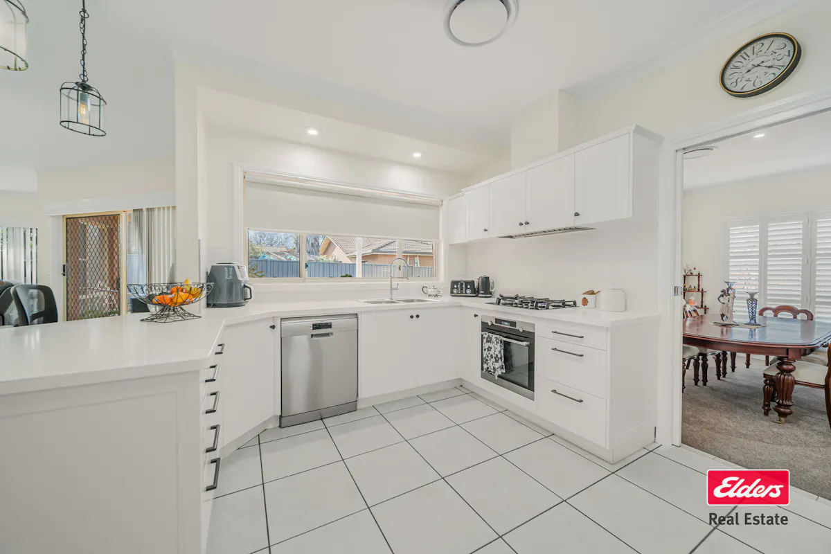 5 Treverrow Court — photo 2 of 20