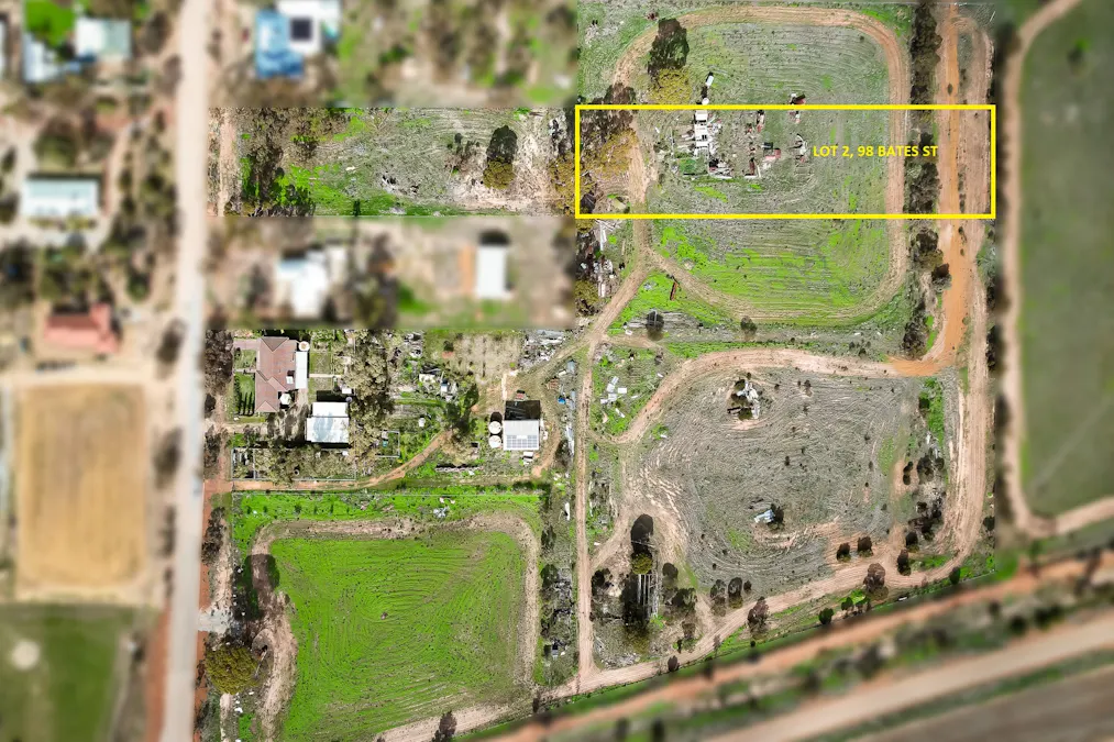2/98 Bates Street, Merredin, WA, 6415 - Image 2