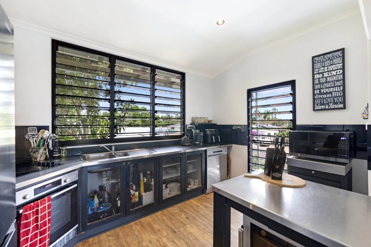 18 Kabbarli Court — photo 6 of 30