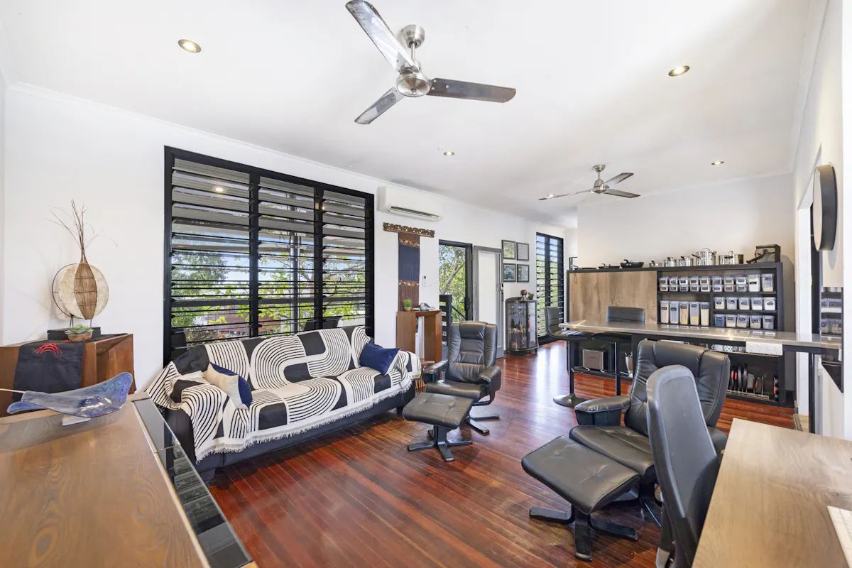 18 Kabbarli Court — photo 2 of 30