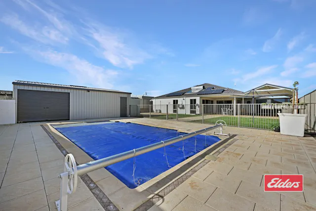 39 Reef Boulevard — photo from Elders Real Estate Western Australia