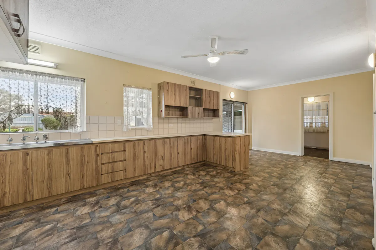 4 Recreation Avenue — photo 8 of 20