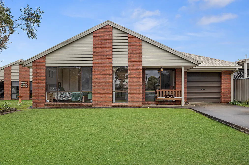 166 Coleraine Road, Hamilton, VIC, 3300 - Image 1