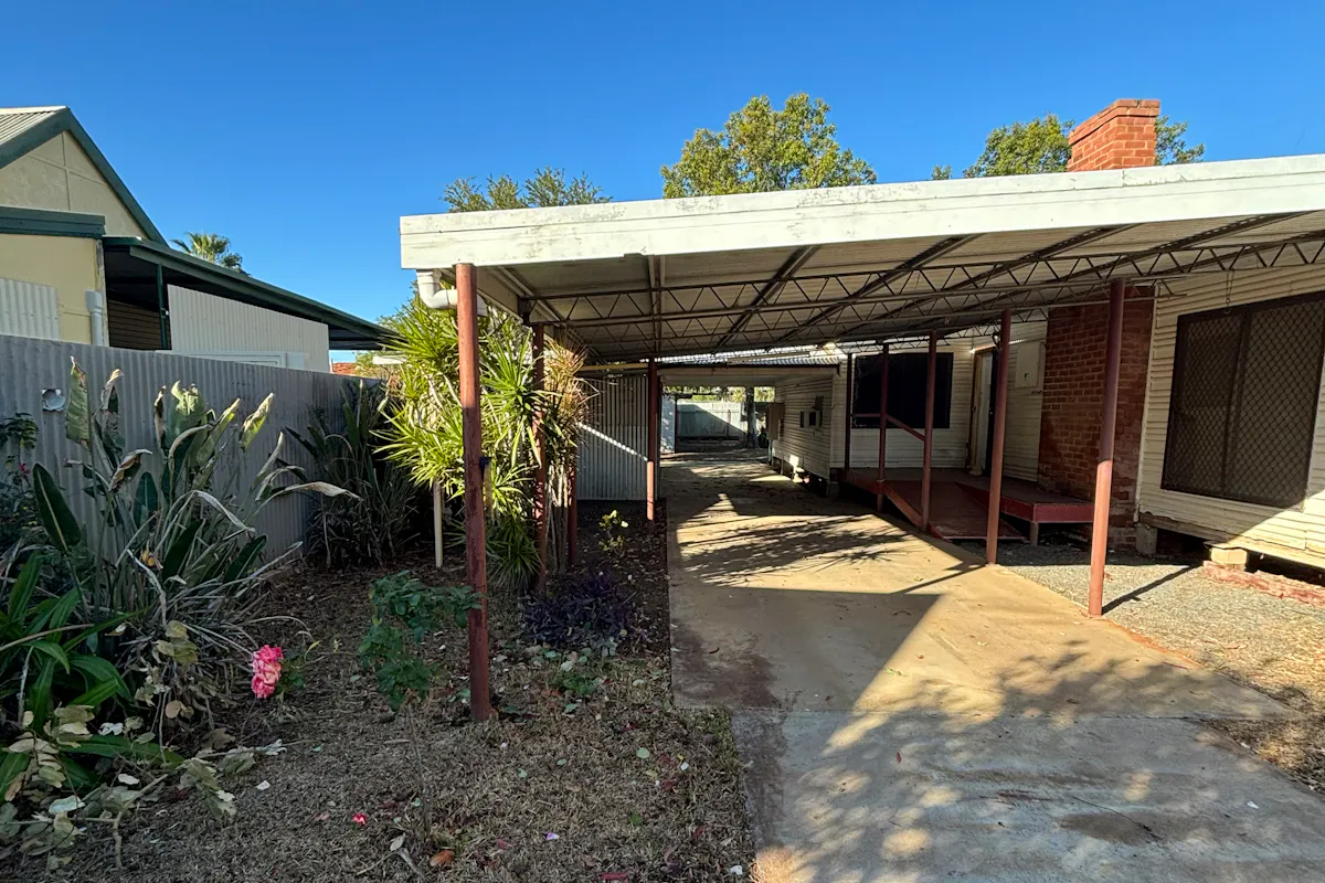 32 Darling Street — photo 8 of 9