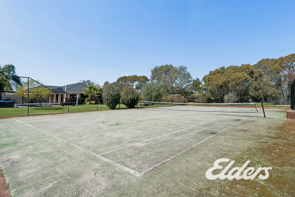 4 Huntingdale Drive — photo 26 of 29