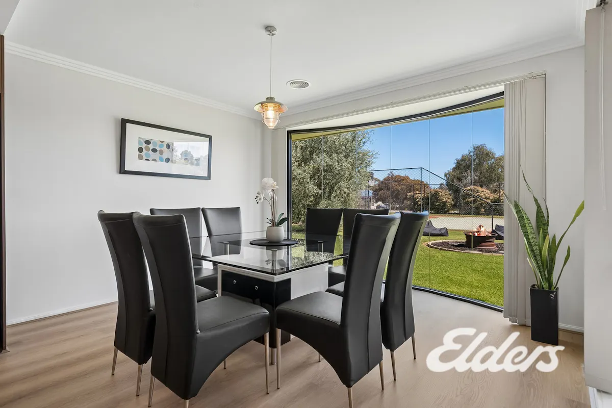 4 Huntingdale Drive — photo 9 of 29