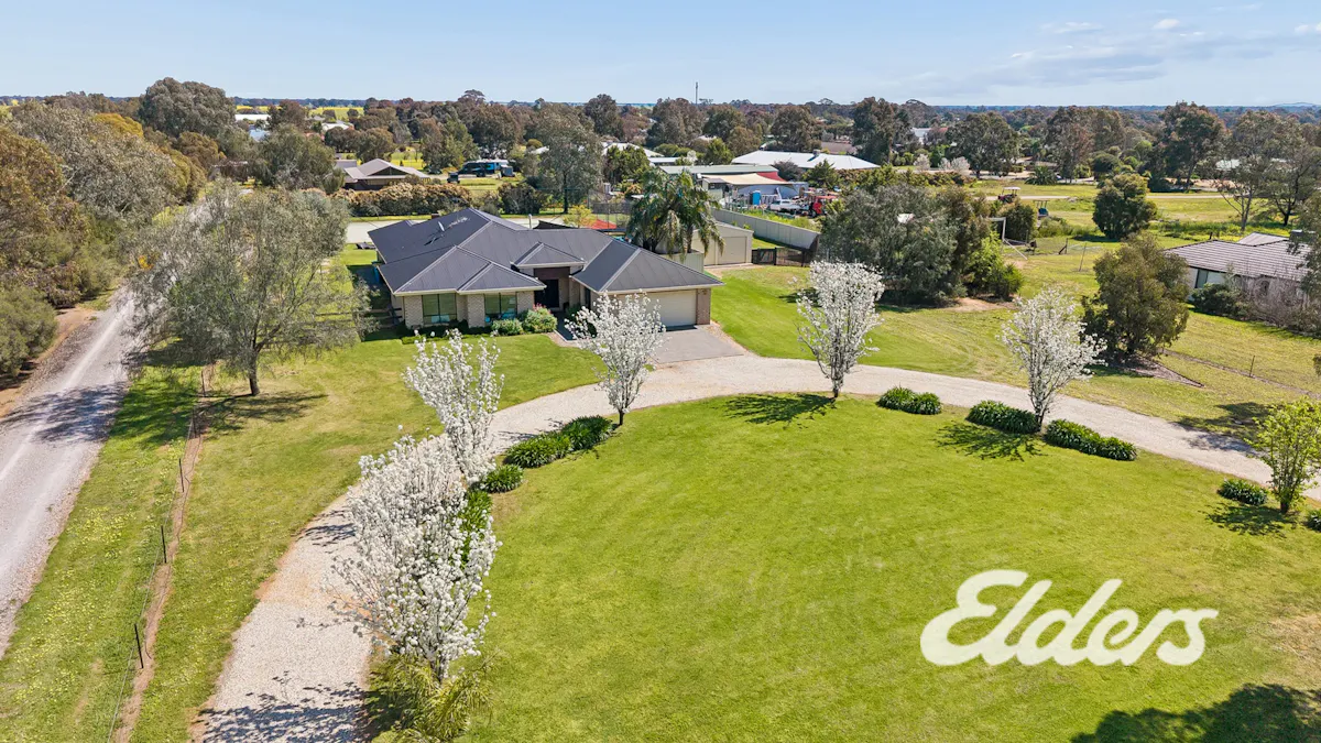 4 Huntingdale Drive — photo 2 of 29
