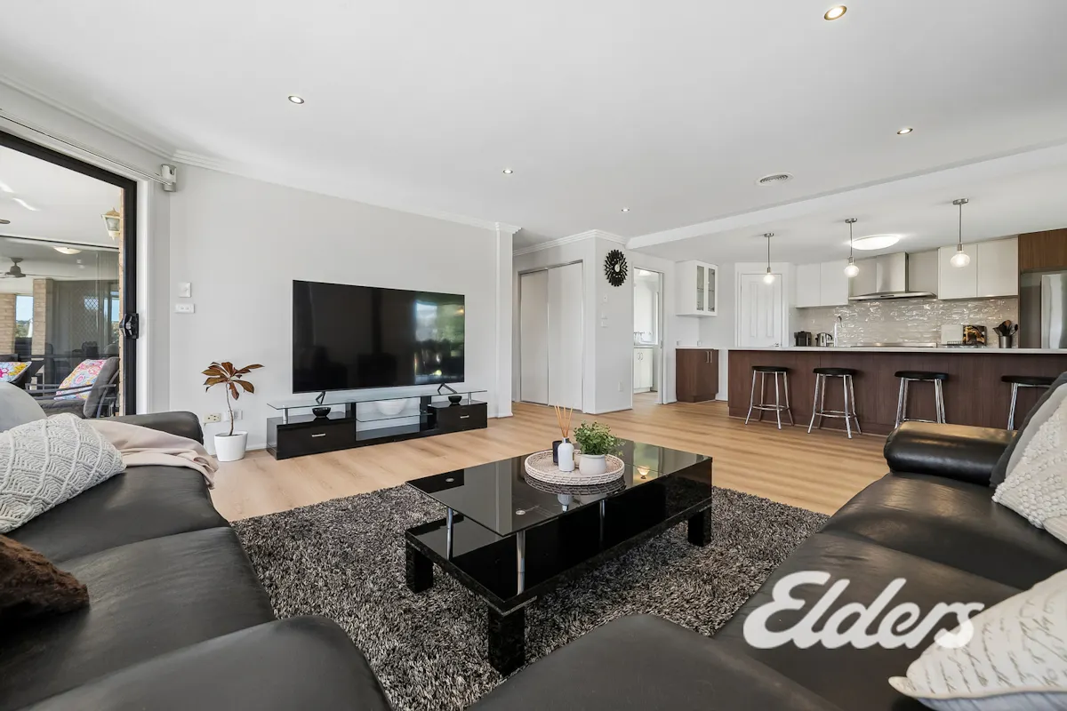 4 Huntingdale Drive — photo 8 of 29