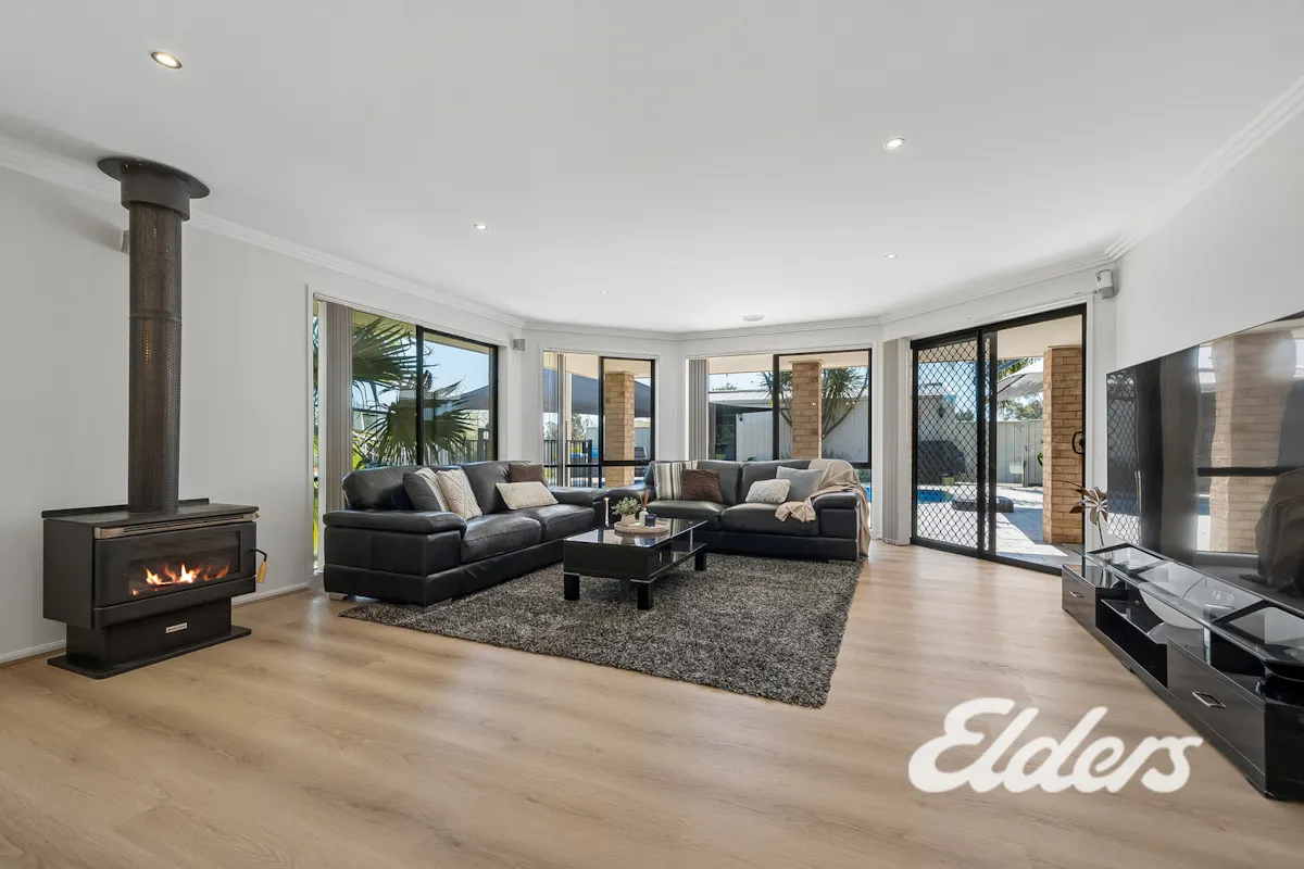 4 Huntingdale Drive — photo 6 of 29