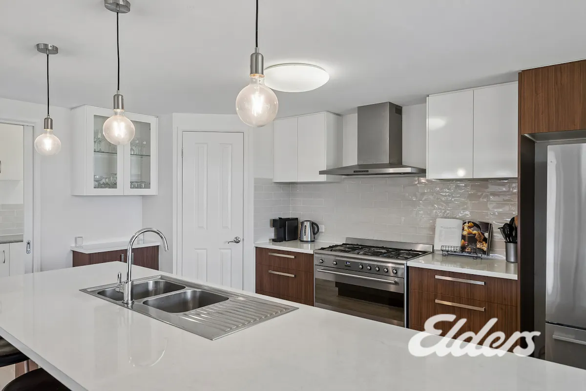 4 Huntingdale Drive — photo 7 of 29